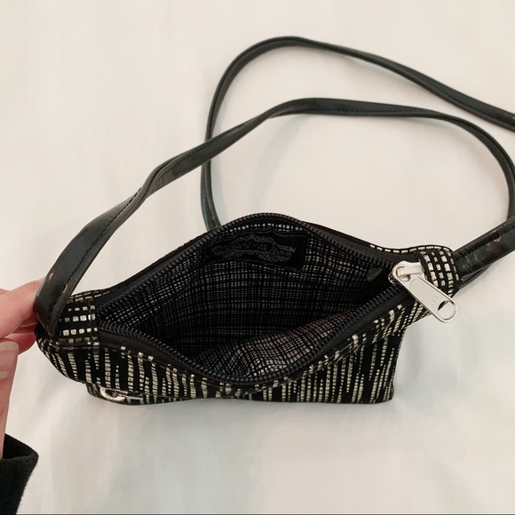 NWOT Designer Cross-Body - Picture 4 of 4